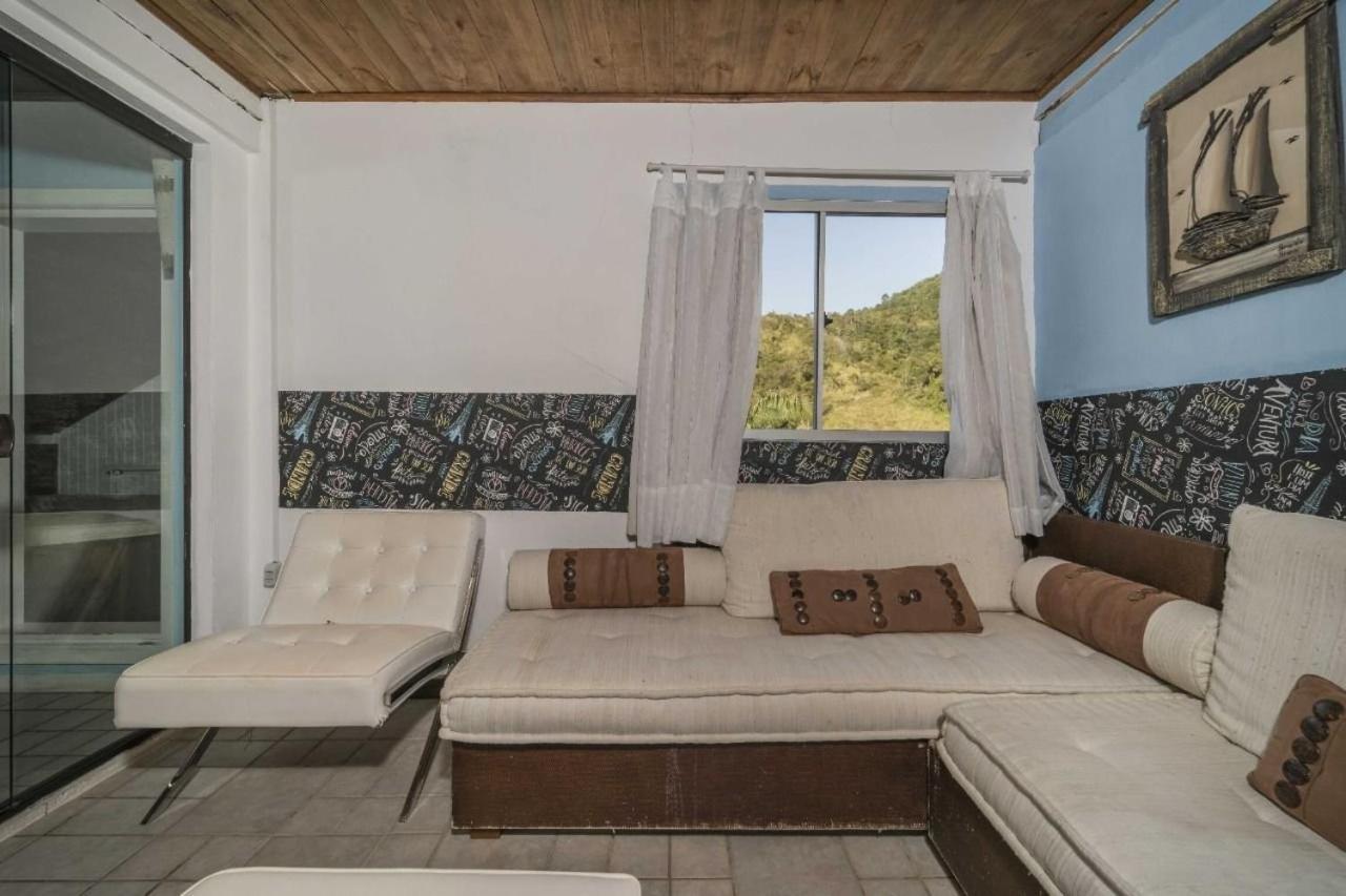 דירות בומבינאס Apartamento Em 4 Ilhas מראה חיצוני תמונה