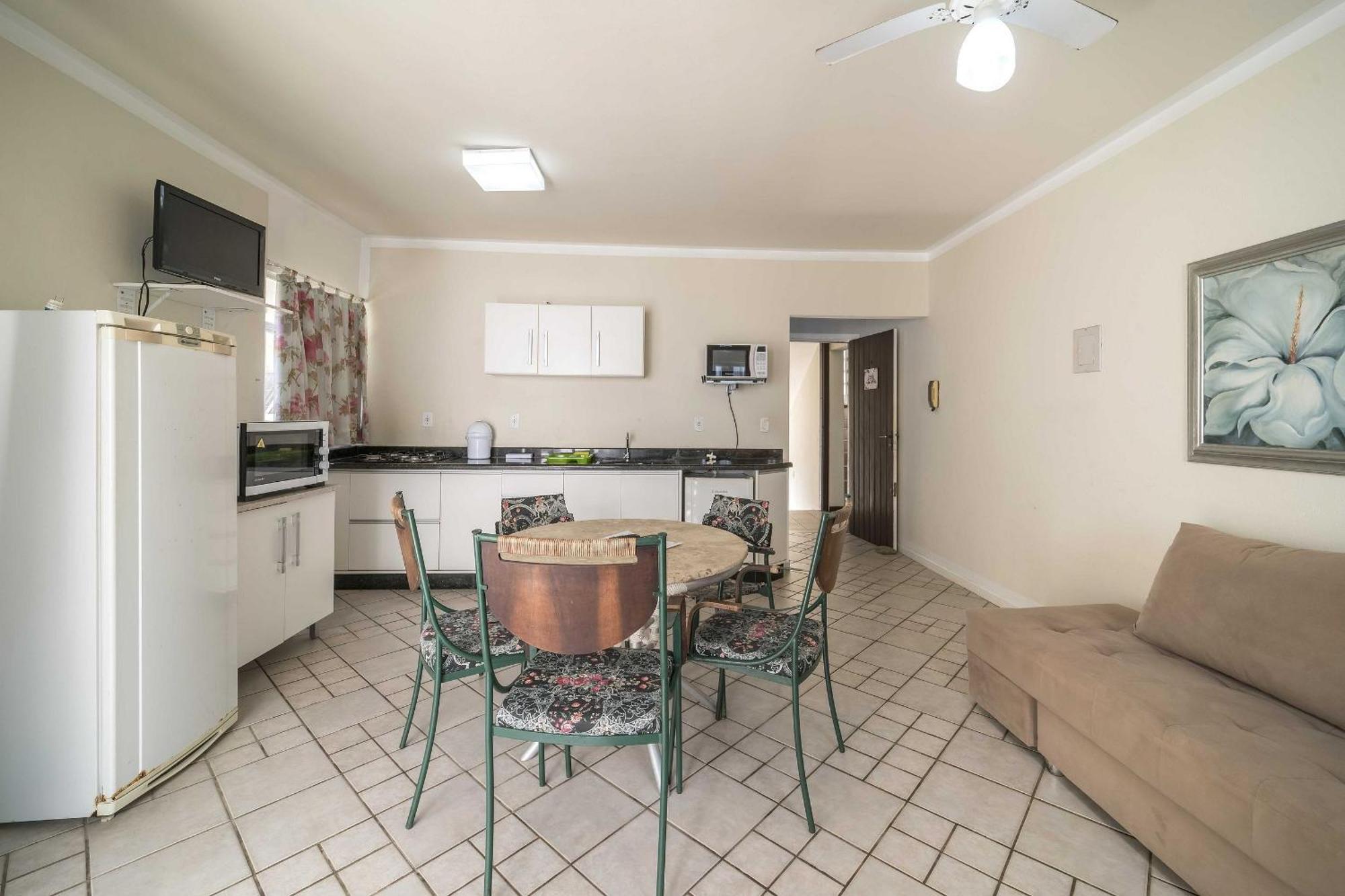 דירות בומבינאס Apartamento Em 4 Ilhas מראה חיצוני תמונה